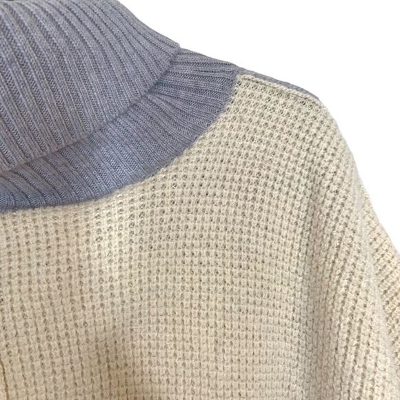 ARITZIA Wilfred Free Welsh Poncho Sweater-CREAM/GREY - Picture 5 of 9